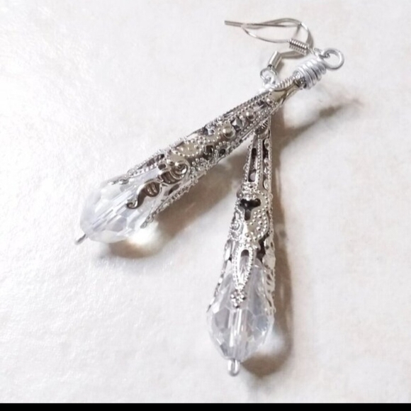 Elegant Silver Drop Earrings - Picture 1 of 2